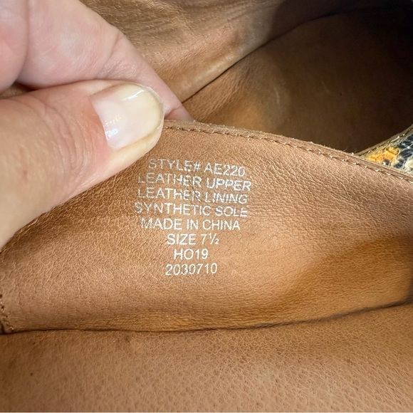 Madewell The Cory Flat in Snake Embossed Leather Light Umber Slip On Style AE220 - Picture 8 of 9